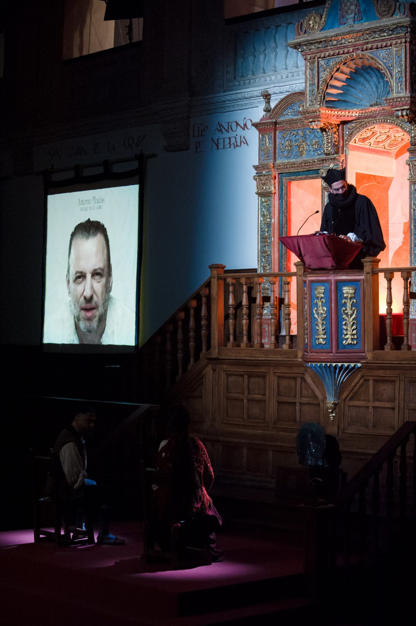 Obra "399 Años Después" de Almaviva Teatro en la Universidad de Alcalá, Paraninfo.